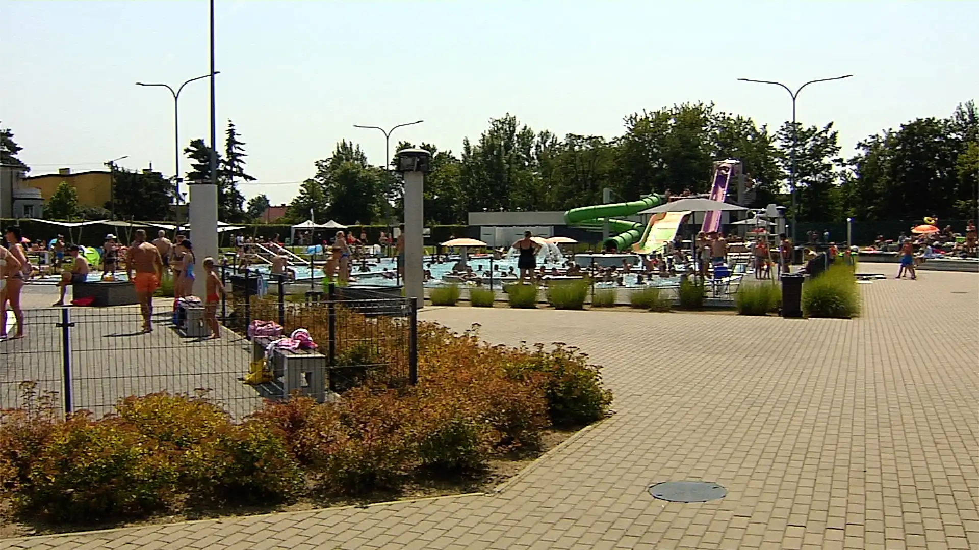 Pogoda nie dopisuje w pełni. Kąpieliska już liczą straty