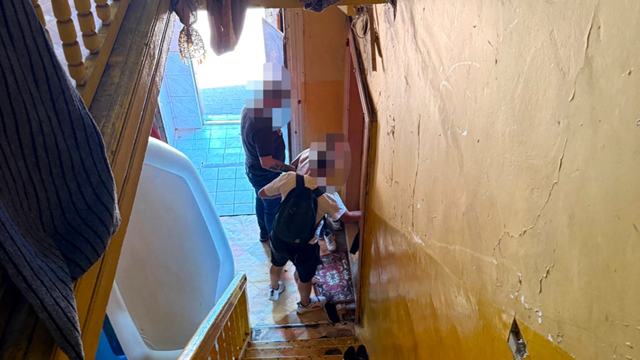 Pokój na piętrze miał być schronieniem