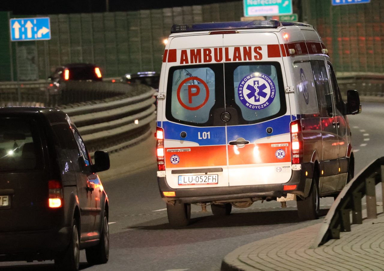 Policjanci uratowali 46-latka w Lublinie. Prowadzili resuscytację do przyjazdu ratowników