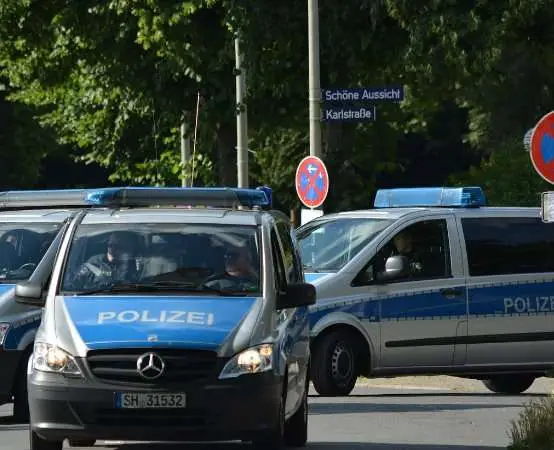 Policjanci ze Stargardu ruszyli na półkolonie. Mówili o zagrożeniach