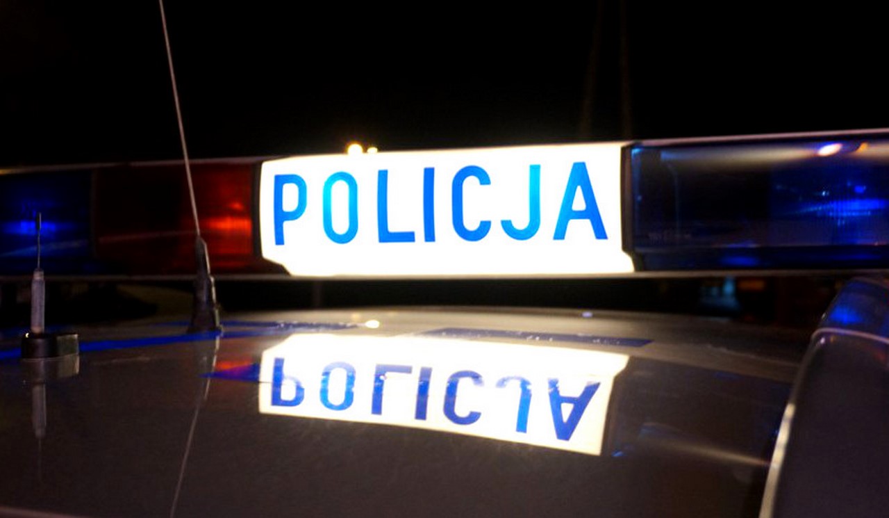 Policjantka potrącona podczas kontroli drogowej. Trwa obława za kierowcą