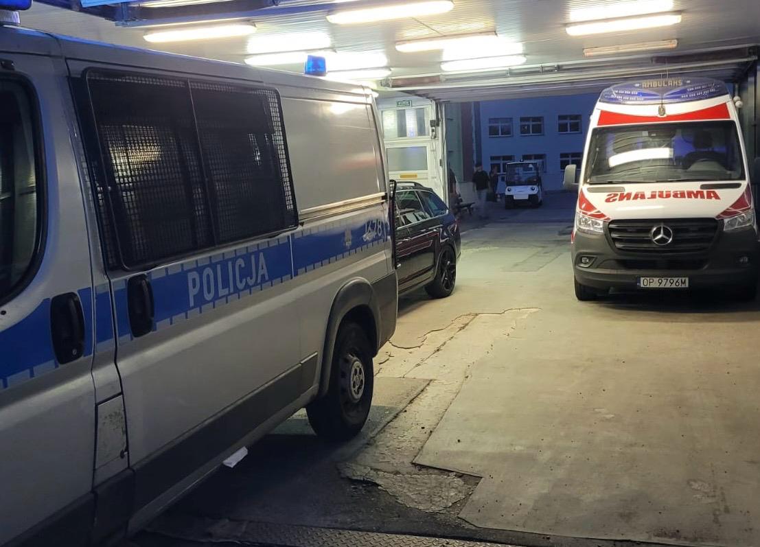 Policyjny pilotaż niemowlaka, który pilnie potrzebował opieki lekarzy