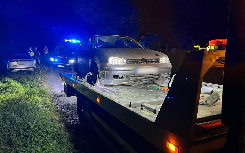 1/4 Policyjny pościg za Volkswagenem Golfem w Gorzowie