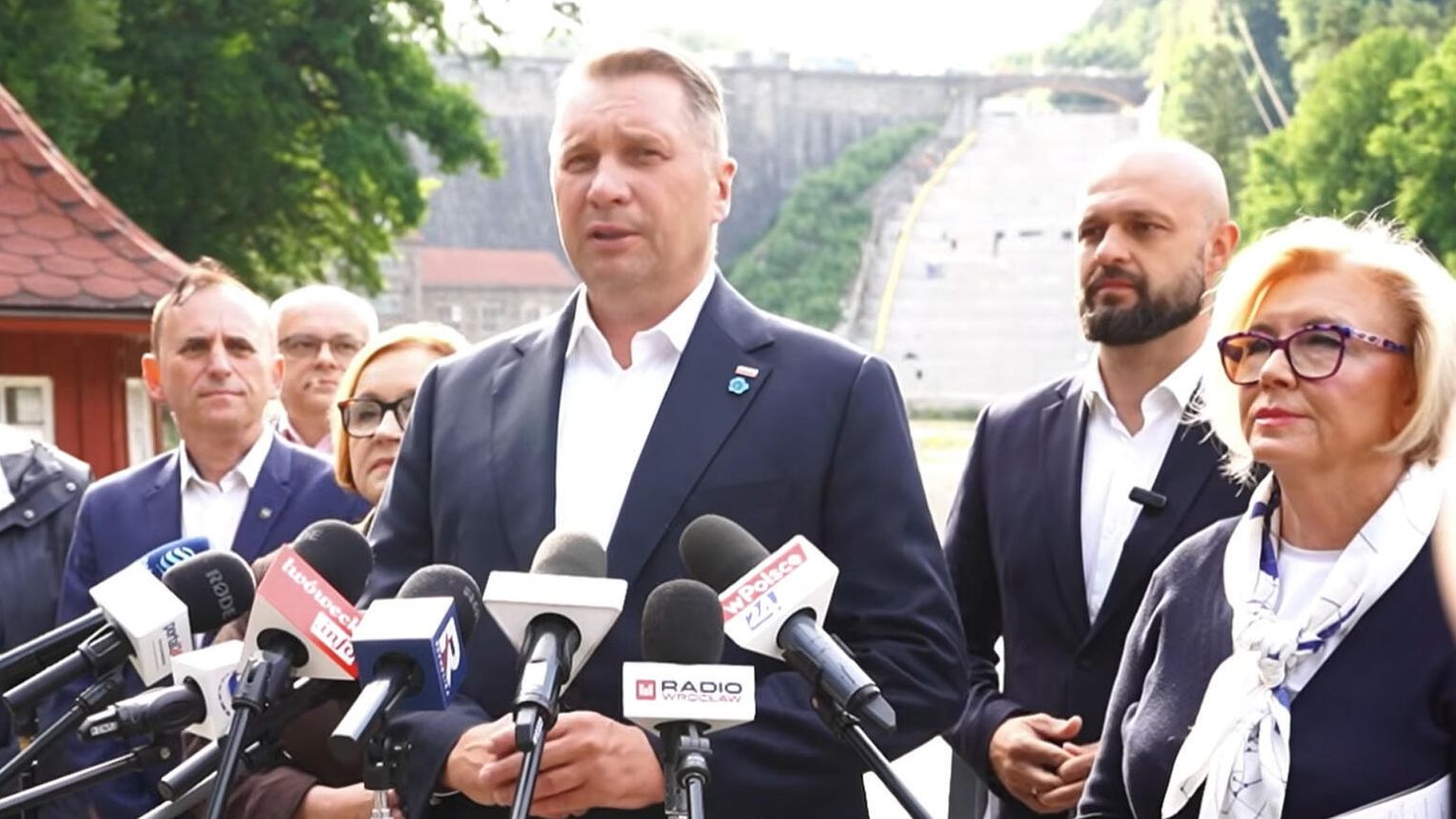Polityczna burza nad zaporą w Pilchowicach. Parlamentarzyści PiS żądają dymisji w ministerstwach
