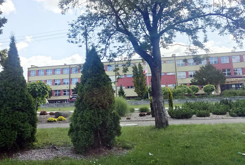 Ponad 1,2 mln zł dofinansowania dla Szkoły Podstawowej w Suchaniu. Powstanie szkoła bez barier