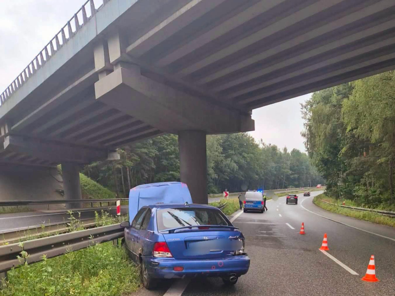 Ponad 2 promile i jazda ekspresówką. 28-latek rozbił auto na S1