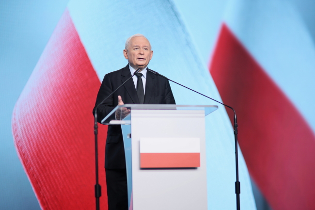 Ponad 30 posłów odchodzi z Prawa i Sprawiedliwości - ogłosił Jarosław Kaczyński