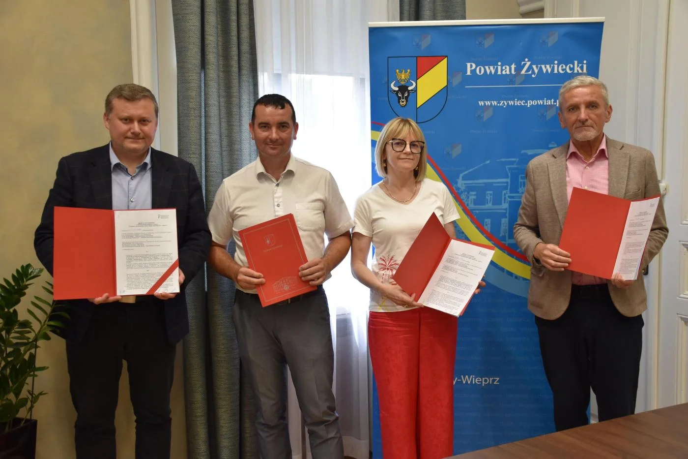 PONAD 587 TYS. ZŁ DLA GMINY GILOWICE NA WSPARCIE OSÓB Z NIEPEŁNOSPRAWNOŚCIAMI