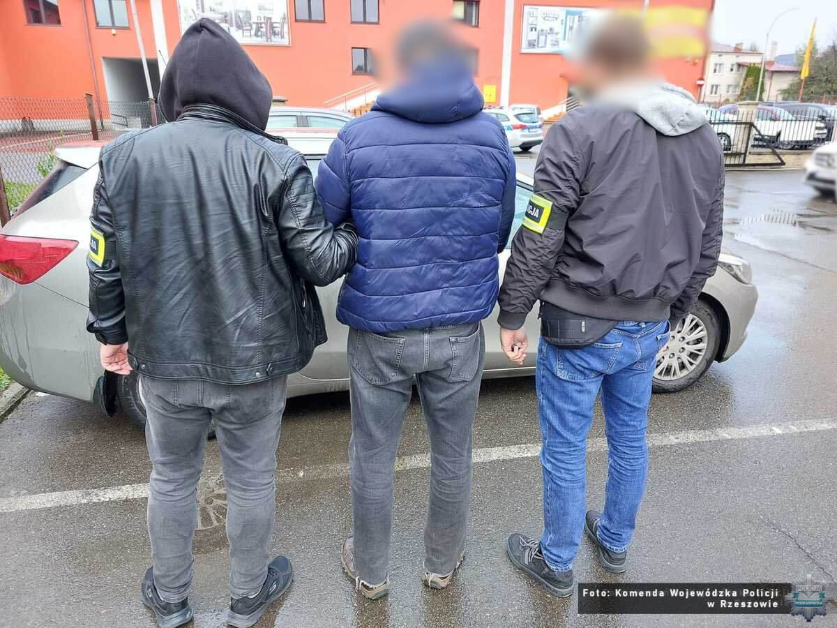 Ponad dwa lata śledztwa w sprawie lewych przeglądów. Finał śledztwa w Krośnie