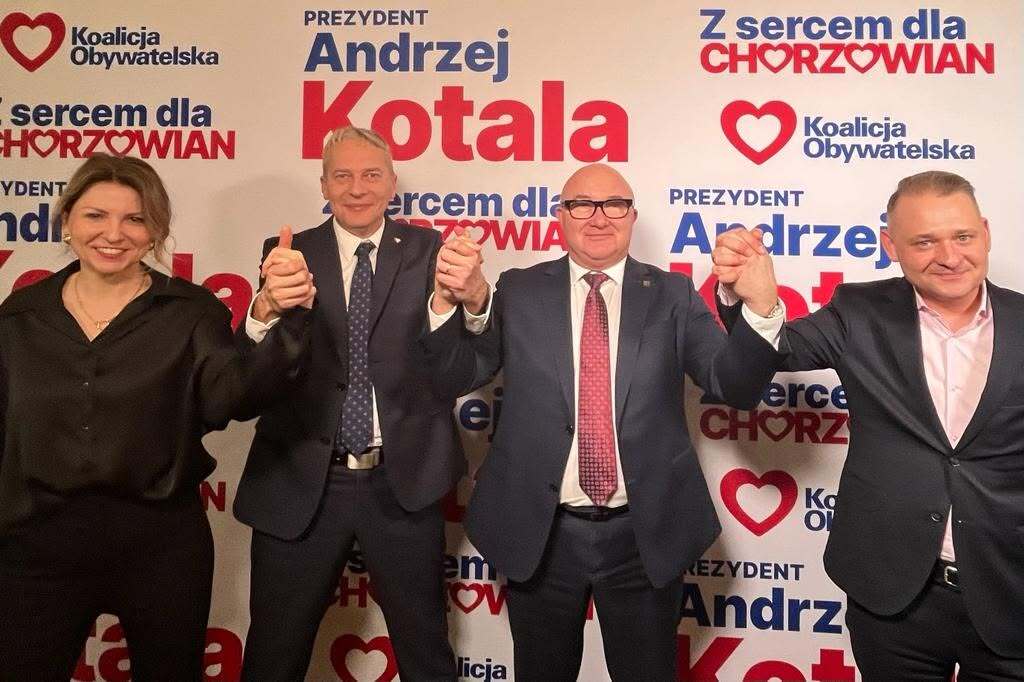 Chorzów. Kampania wyborcza Andrzeja Kotali na prezydenta Chorzowa. Posłanka na sejm RP Monika Rosa, Marszałek Województwa Śląskiego Wojciech Saługa, Prezydent Miasta Chorzów Andrzej Kotala i Poseł na Sejm RP Wojciech Król. 5 lutego 2024