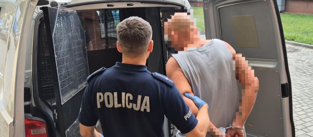 Poszukiwany za rozbój wpadł, bo za głośno słuchał radia nad jeziorem