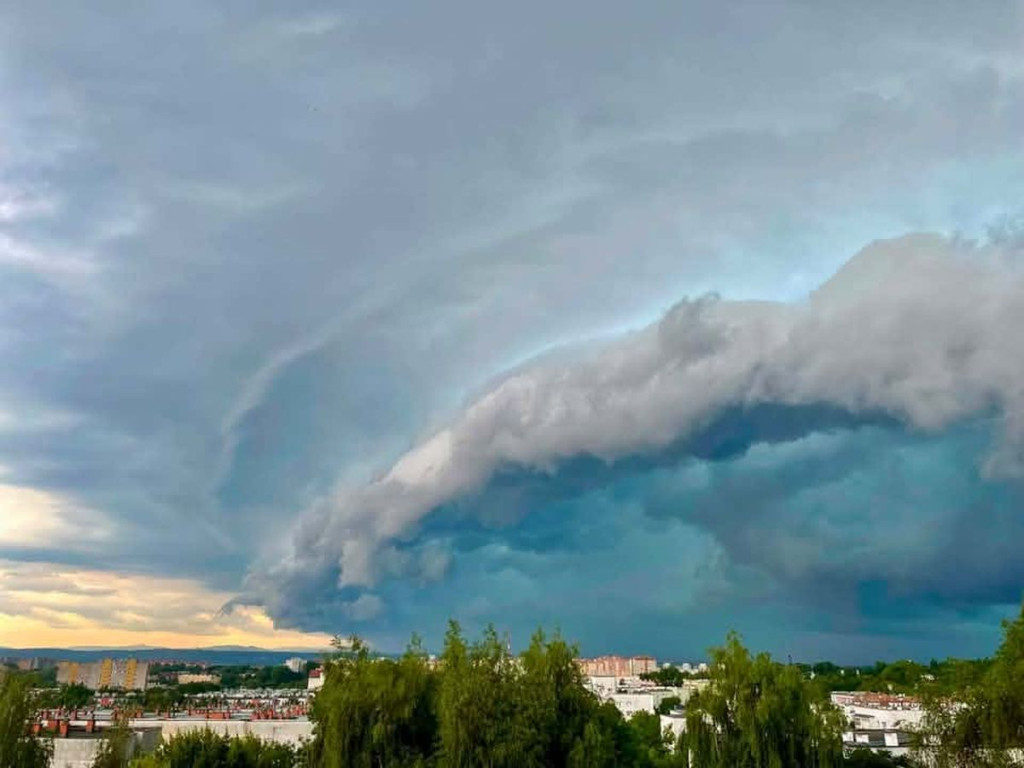 "Burza nad Krakowem"