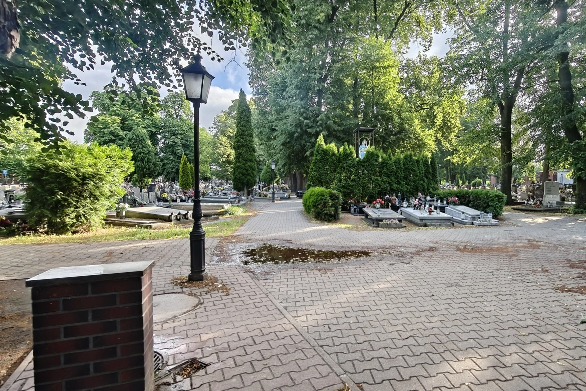 Potrzeba ogólnodostępnych grabek i konewek?