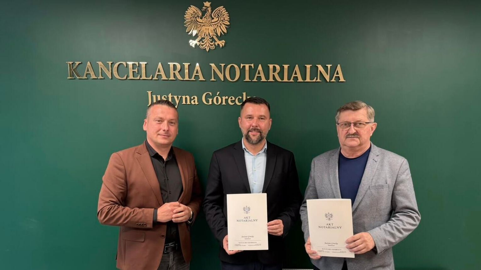 Powiat przekazał Orlika Gminie Pieniężno. Akt notarialny już podpisany