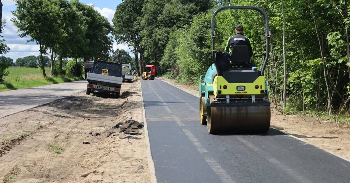 Powiat Sępoleński: Trwa budowa ścieżki rowerowej Zamart