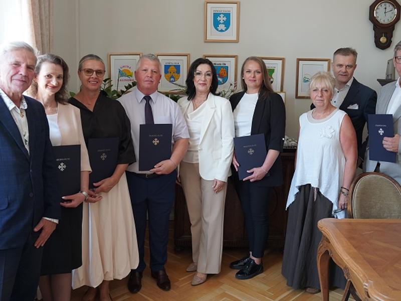 Powierzenie stanowisk dyrektorom szkół i placówek oświato...