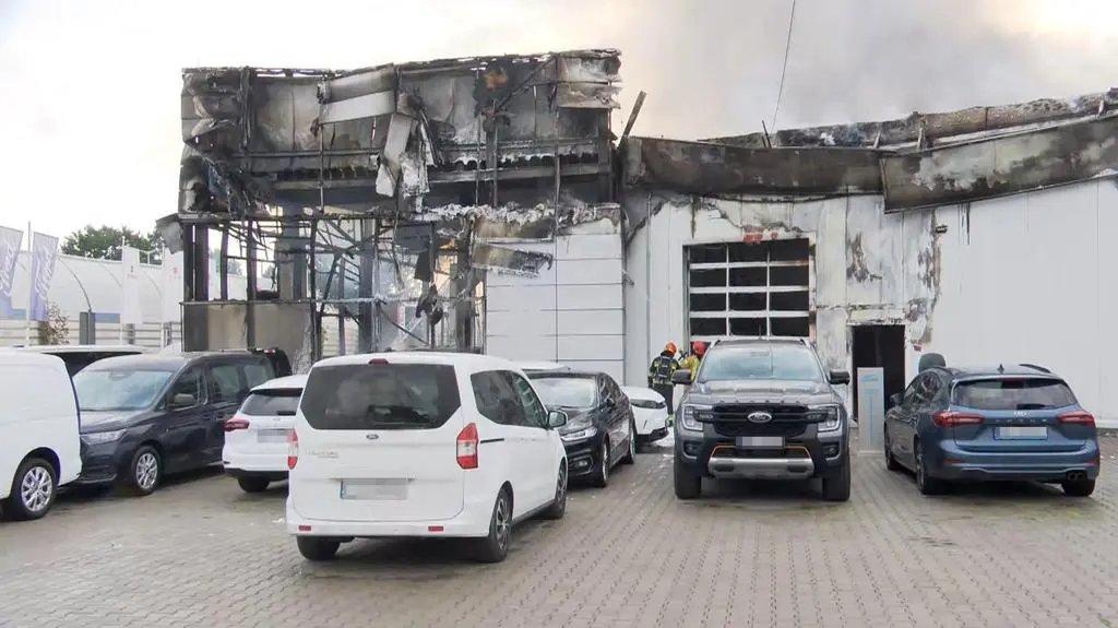 Pożar warsztatu samochodowego na Targówku
