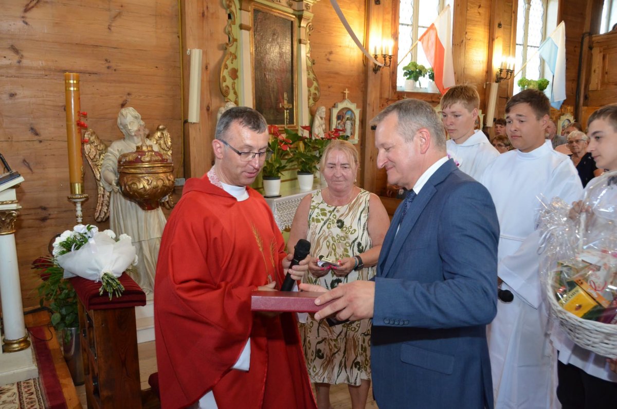 Pożegnanie ks. Jacka Wichłacza – pięć lat pełnych zaangażowania i wspólnej troski o parafię