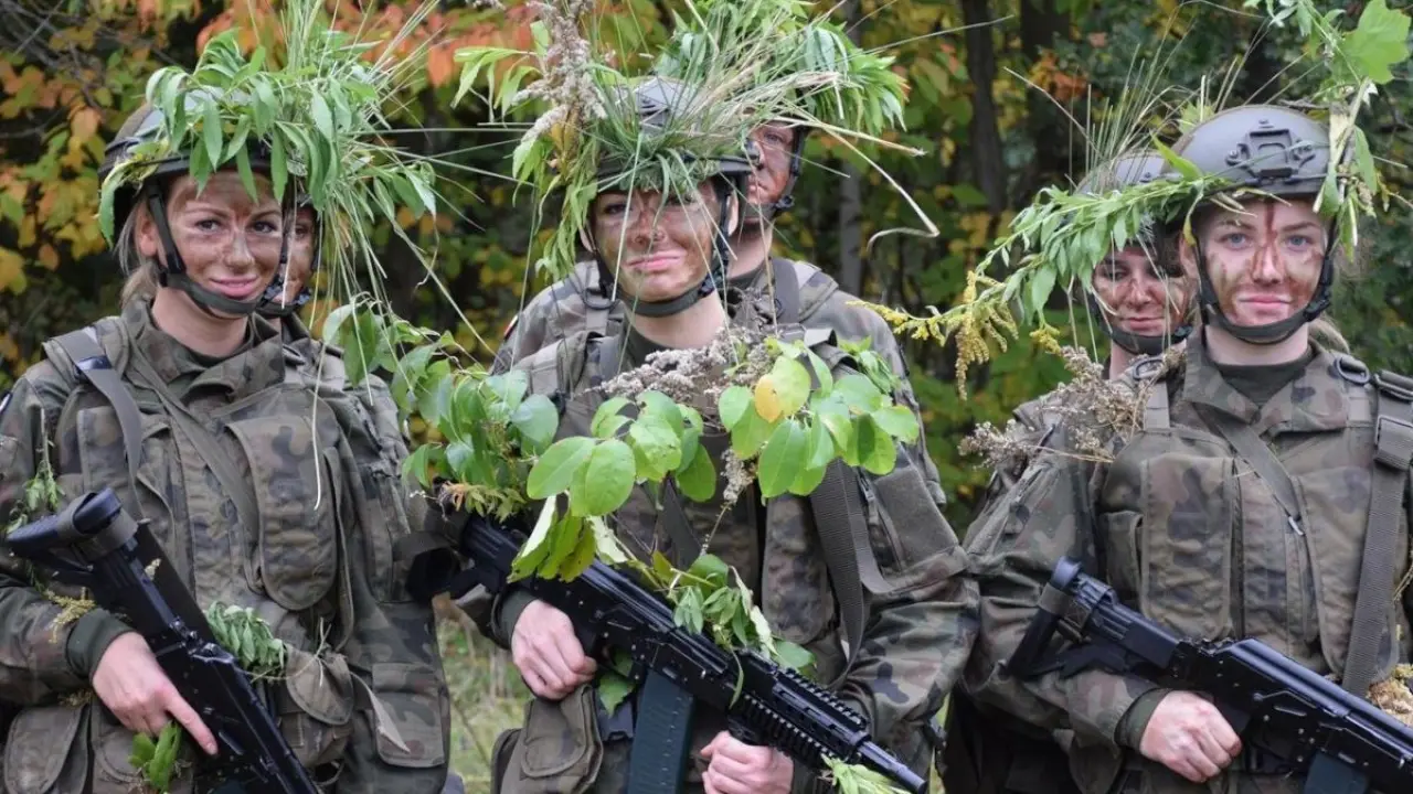 Prawie 6 tys. zł za 27 dni szkolenia. Wojsko prowadzi nabór w Bolesławcu i Świętoszowie
