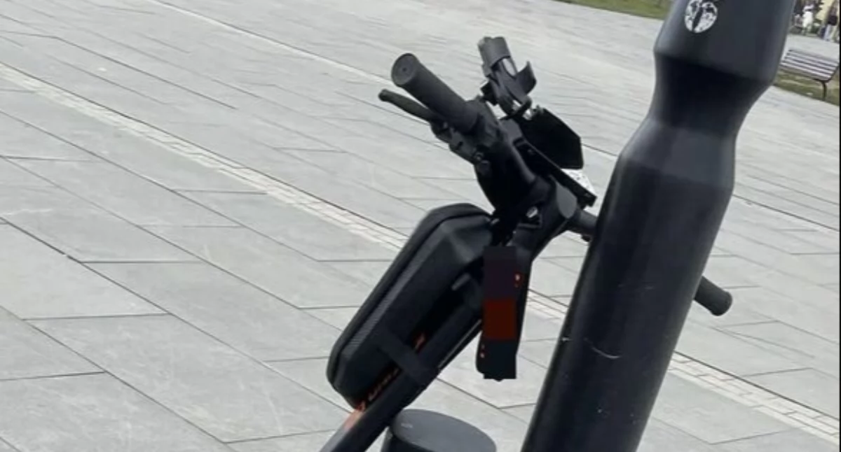 Prawie wjechał w płot na oczach policjantów. Kosztowna podróż po leki