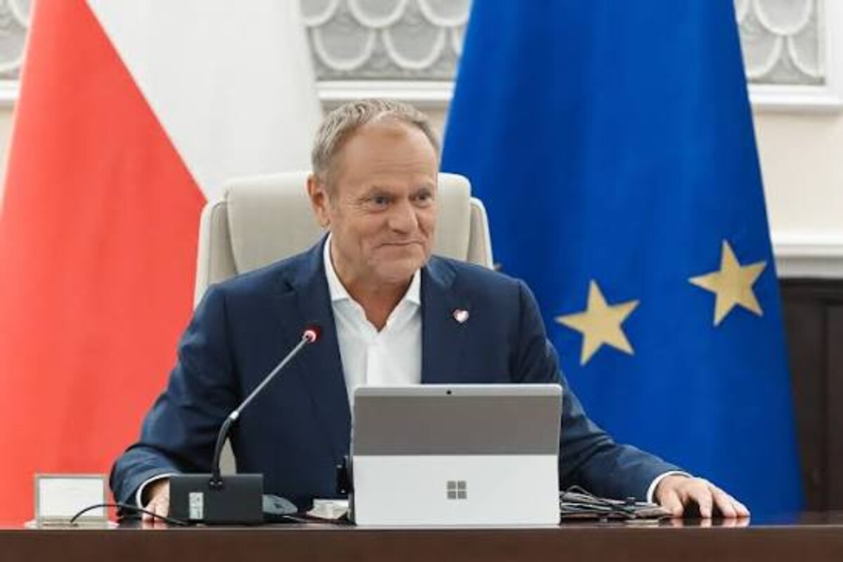 Premier Tusk wskazał górny limit zarobków lekarzy. Padła konkretna kwota - nie uwierzycie ile?Premier Tusk wskazał górny limit zarobków lekarzy. Padła konkretna kwota - nie uwierzycie ile?