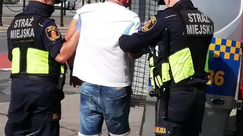 Mężczyzna był poszukiwany, wpadł na Pradze