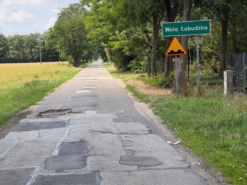 Przebudowa drogi w Woli Łobudzkiej