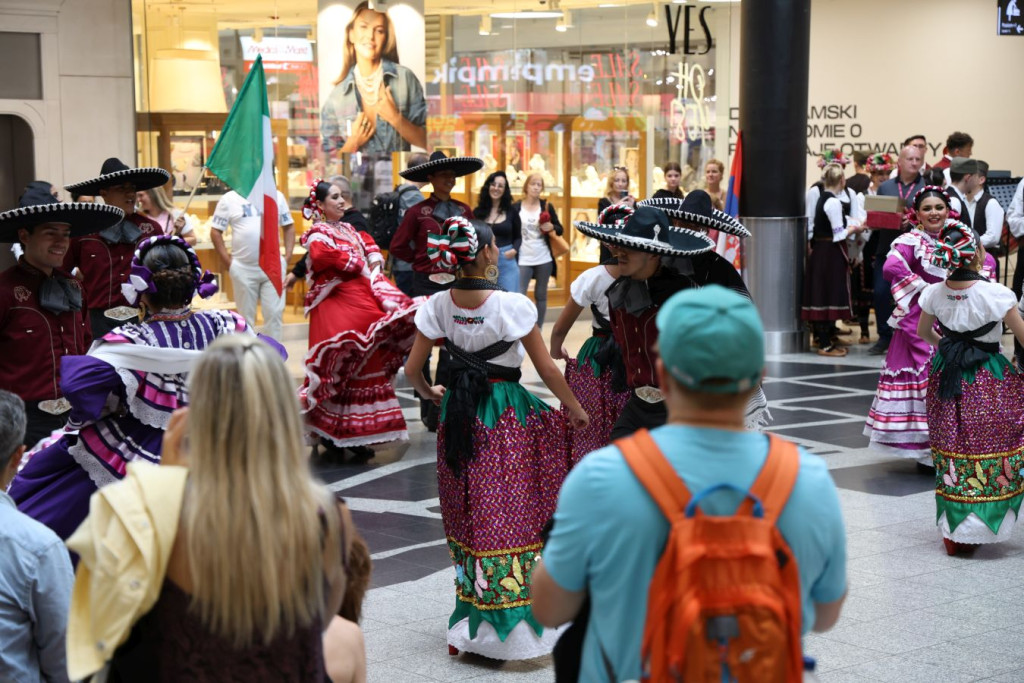 "Festiwal Folkloru Galeria Krakowska 2026"