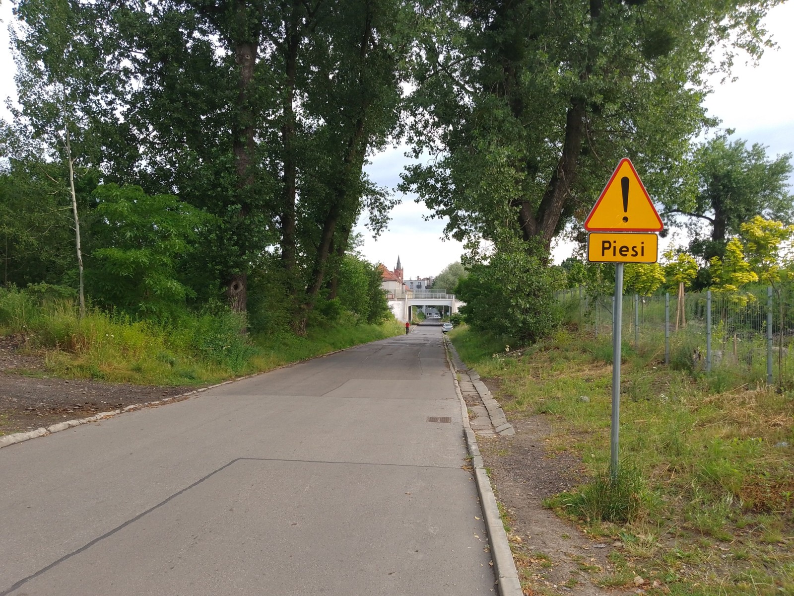 Na zdjęciu ulica Dojazd w Rozbarku