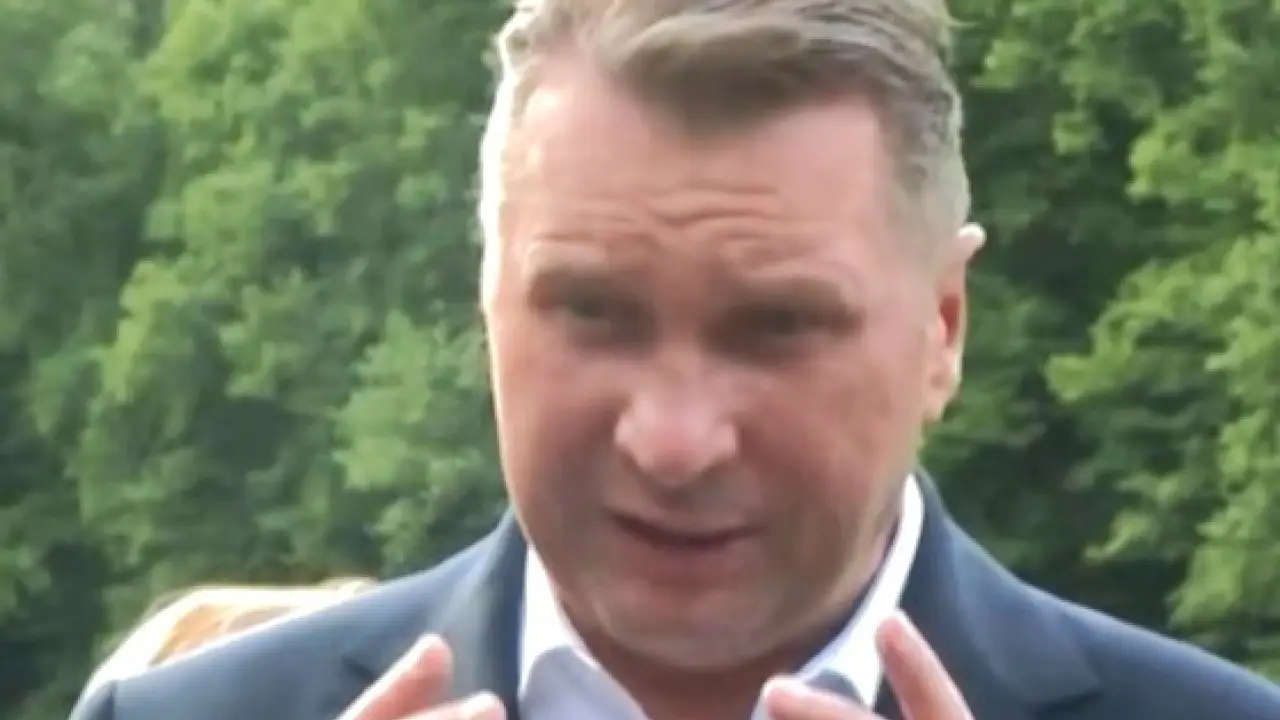 Przemysław Czarnek nad Bobrem. PiS żąda pomocy dla przedsiębiorców