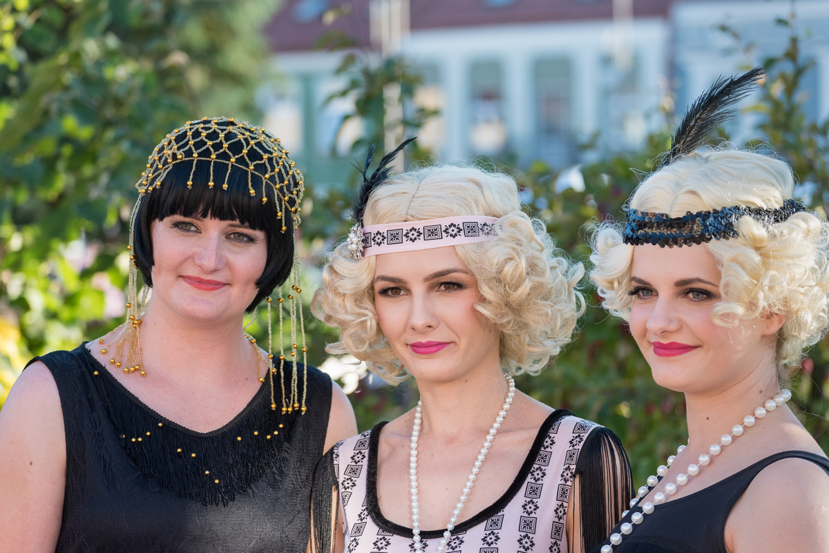 Przenieś się w lata 20. i 30. na Rynku w Lubaczowie