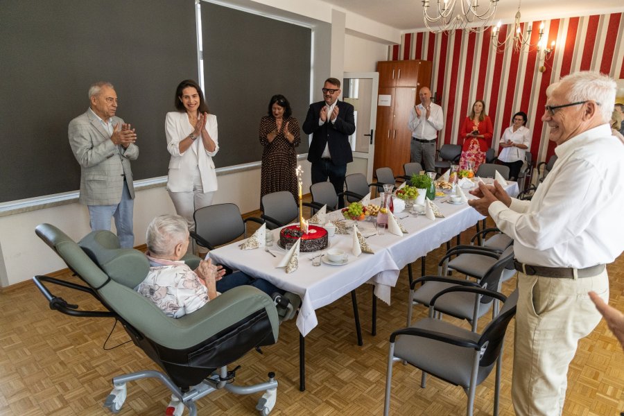 Przeżyła piekło wojennej tułaczki, szczęście znalazła w Bielsku-Białej. Pani Olga w gronie 100-latków - foto