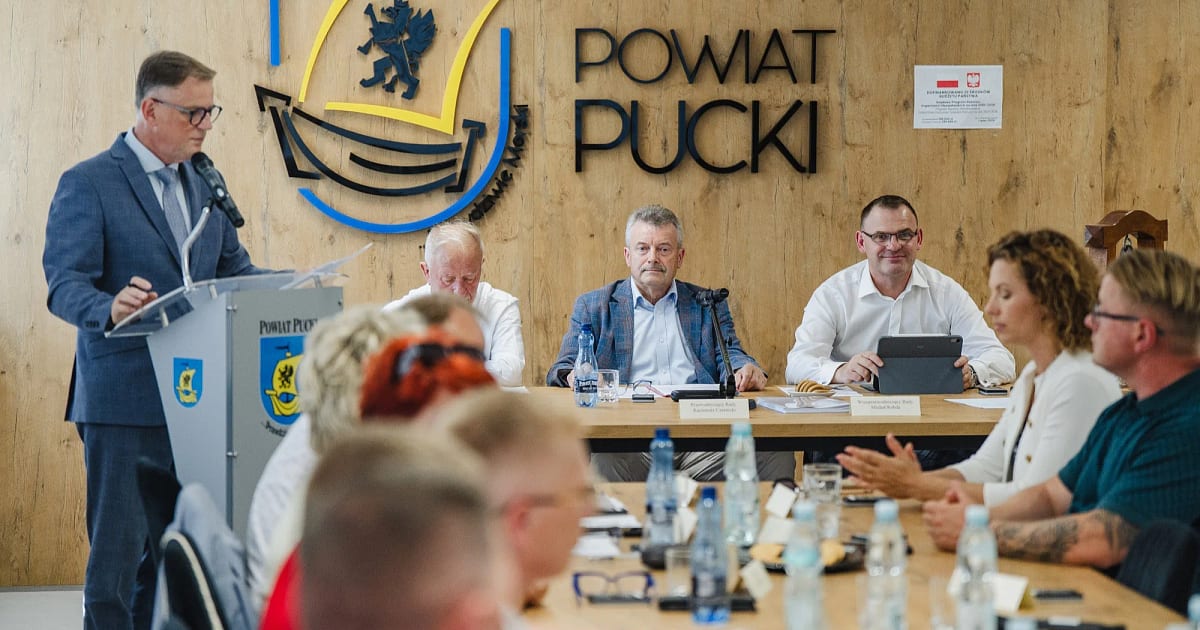 Puck: budżet, PFRON i drogi na sesji Rady Powiatu Puckiego