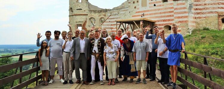 Puławska Grupa Krótkofalowców z akcją dyplomową na Zamku w Janowcu