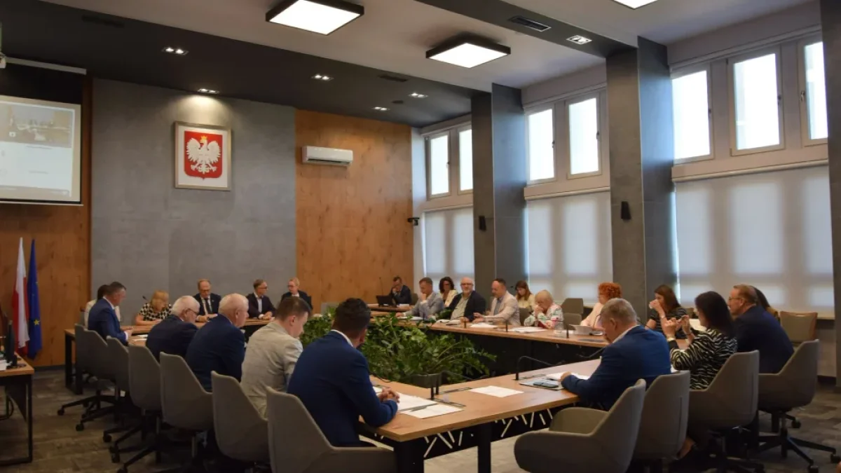 Rada Miejska w Radomsku zmieniła budżet miasta i Wieloletnią Prognozę Finansową