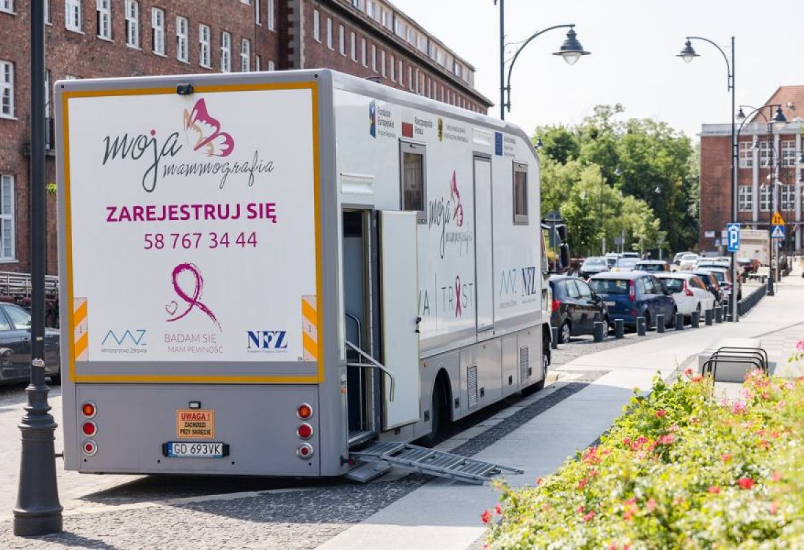 Rak nie daje urlopu. Odwiedź mammobus i zbadaj piersi