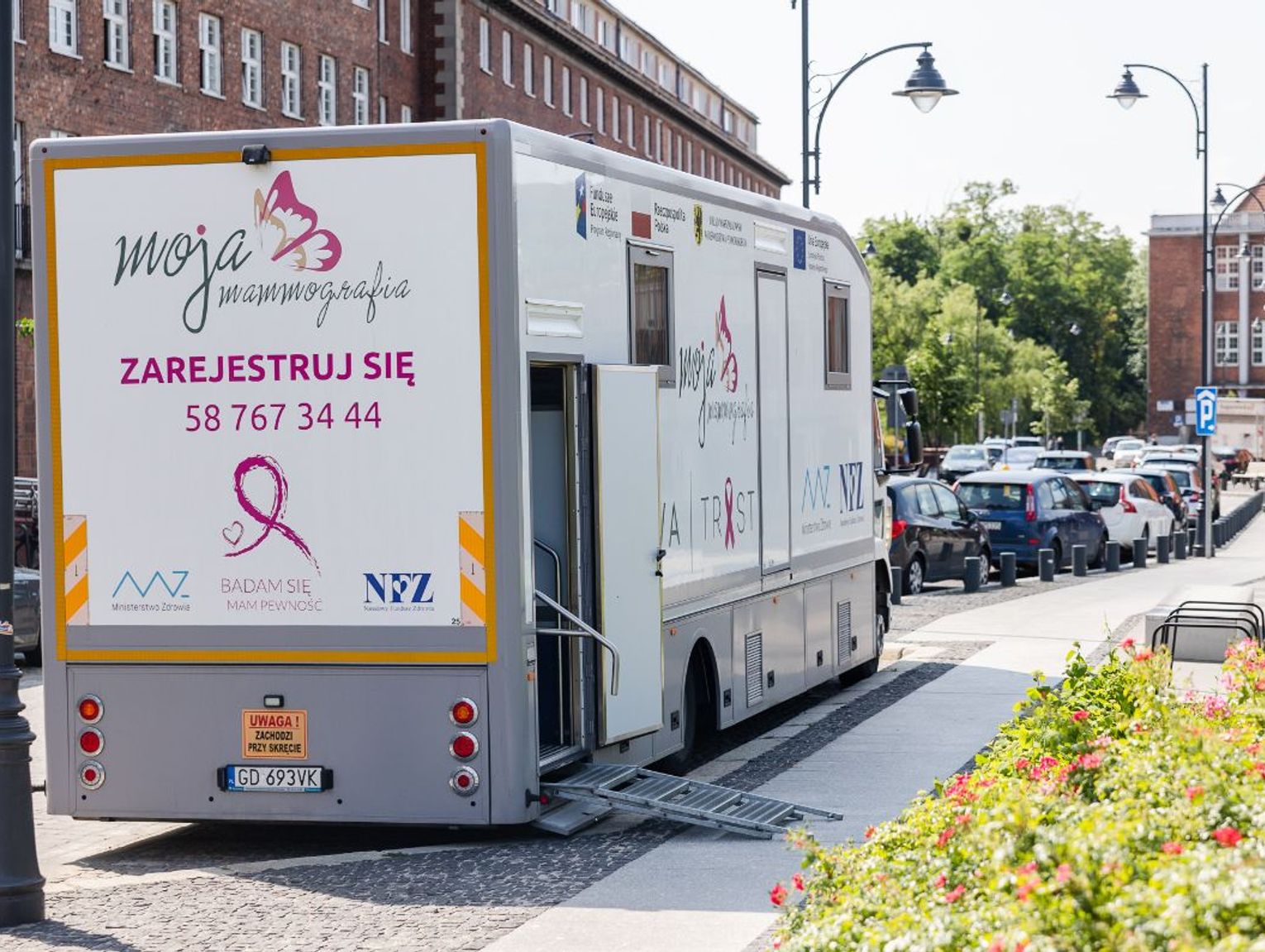 Rak nie daje urlopu. Odwiedź mammobus i zbadaj piersi!