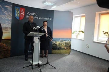 Ropczyce – (12.03 br) – Konferencja Prasowa w Starostwie Powiatowym w związku z koronawirusem