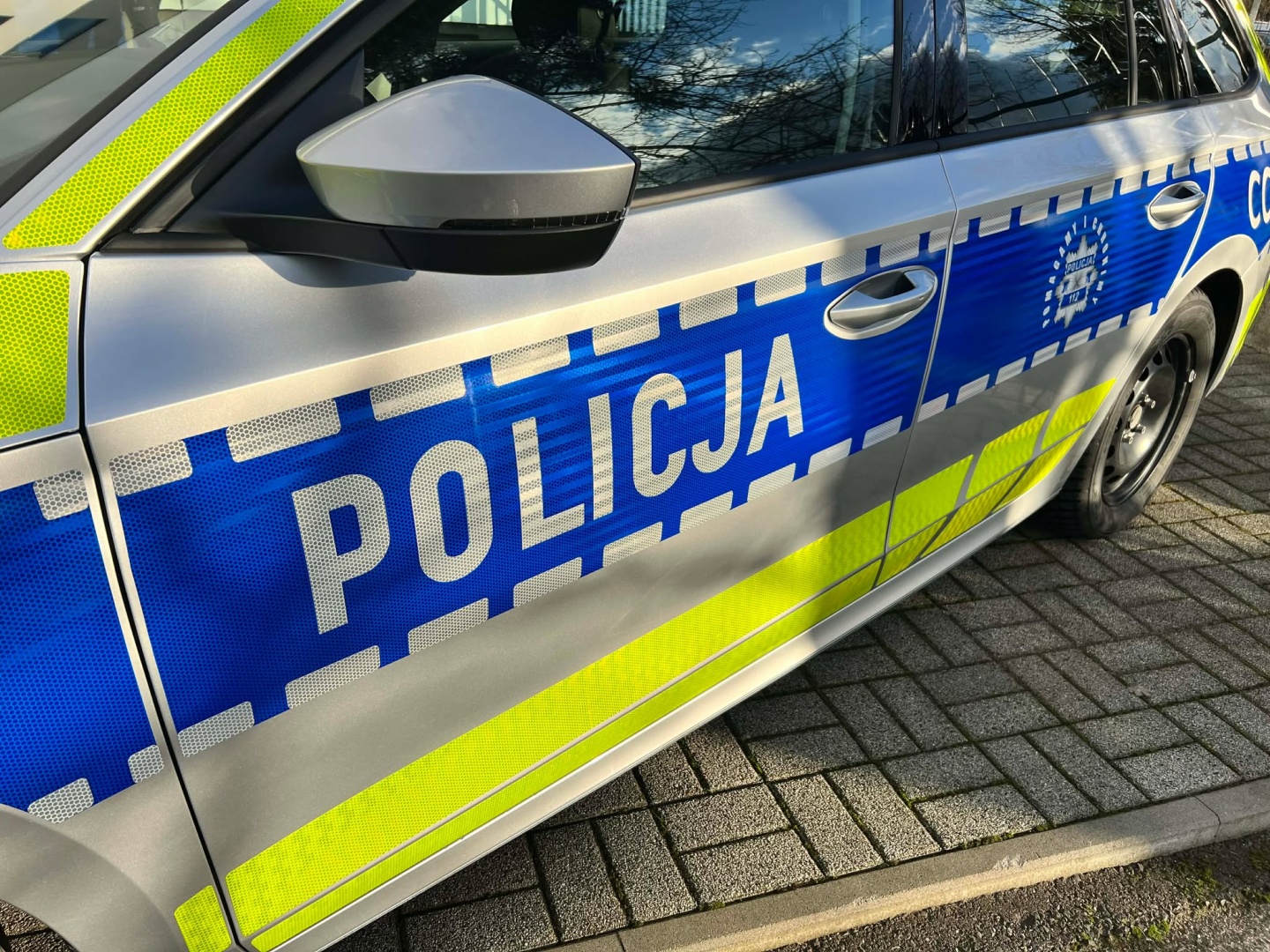 Rowerzysta potrącił pieszą i uciekł. Teraz szuka go policja