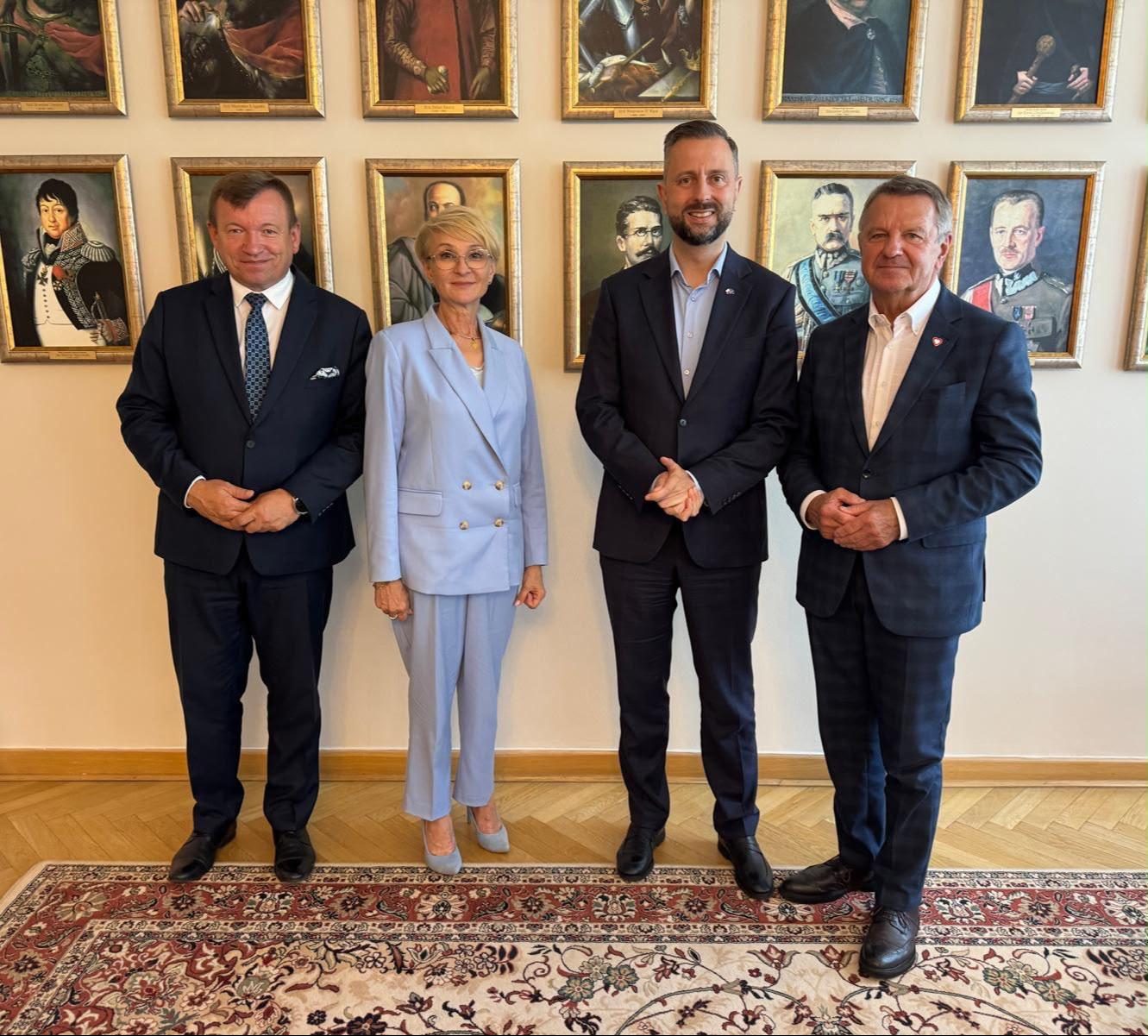 Rozmowy w Warszawie o przyszłości wojskowej części Portu Kołobrzeg