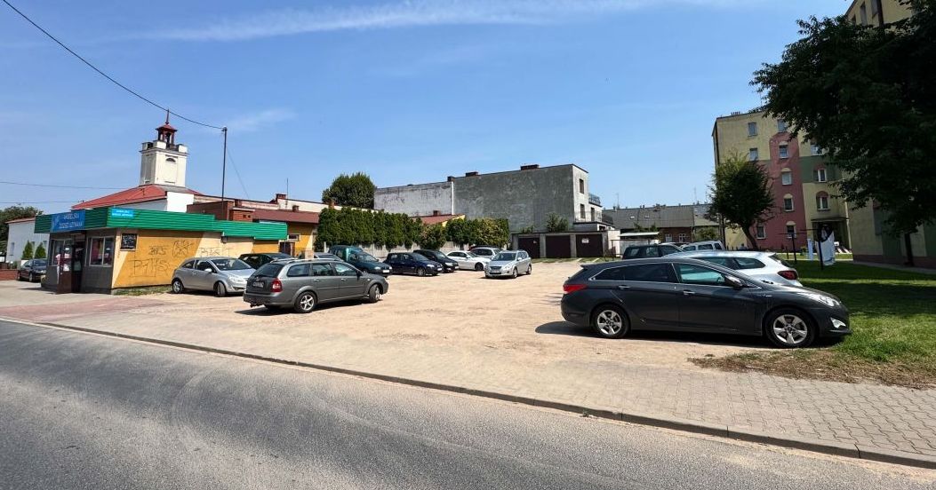 Rozpoczyna się budowa parkingu przy ul. 3 Maja