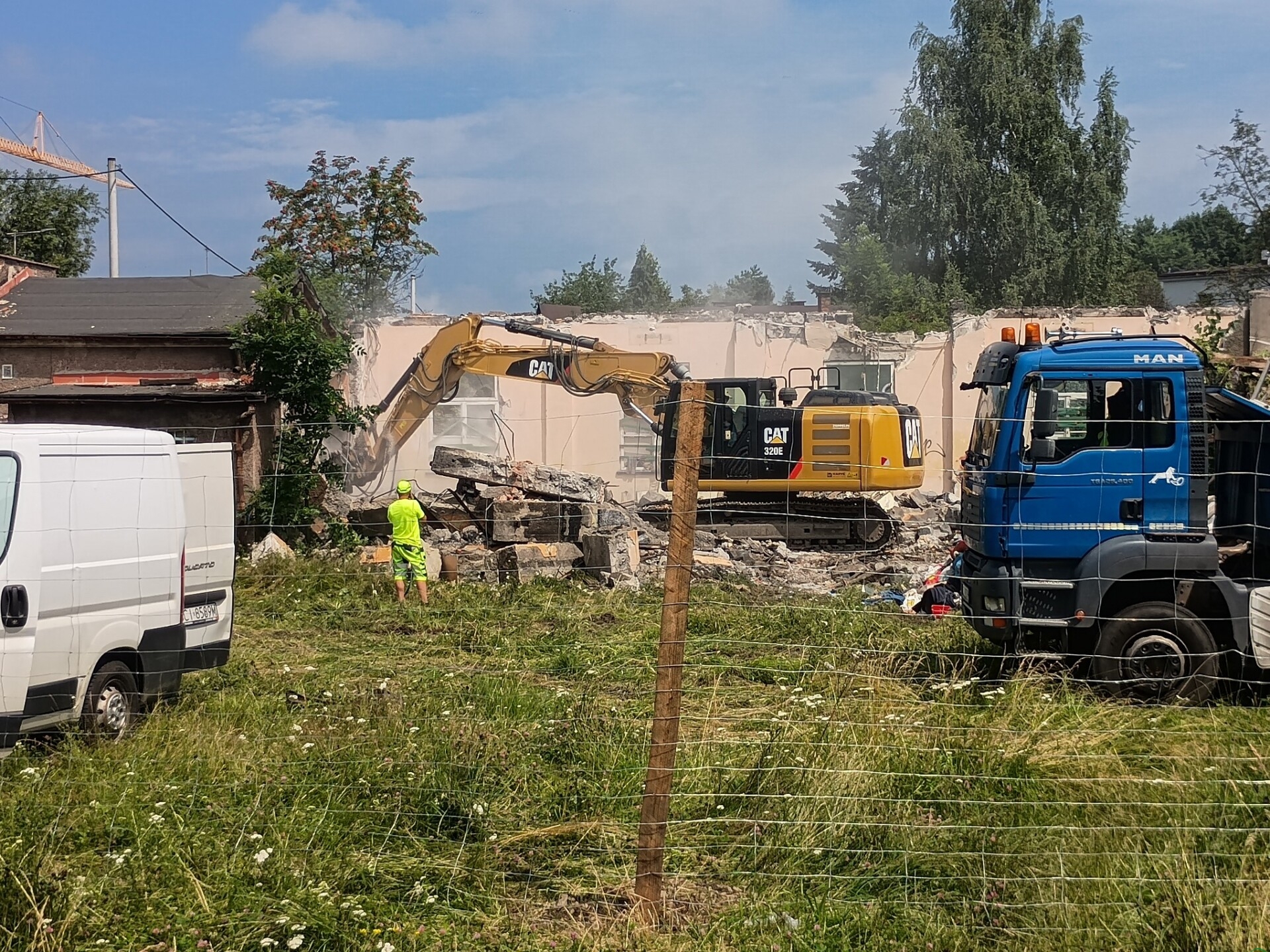 Ruszyła rozbiórka „Stodoły” na Górnym Borze w Skoczowie. W kolejce czeka „Syberia”