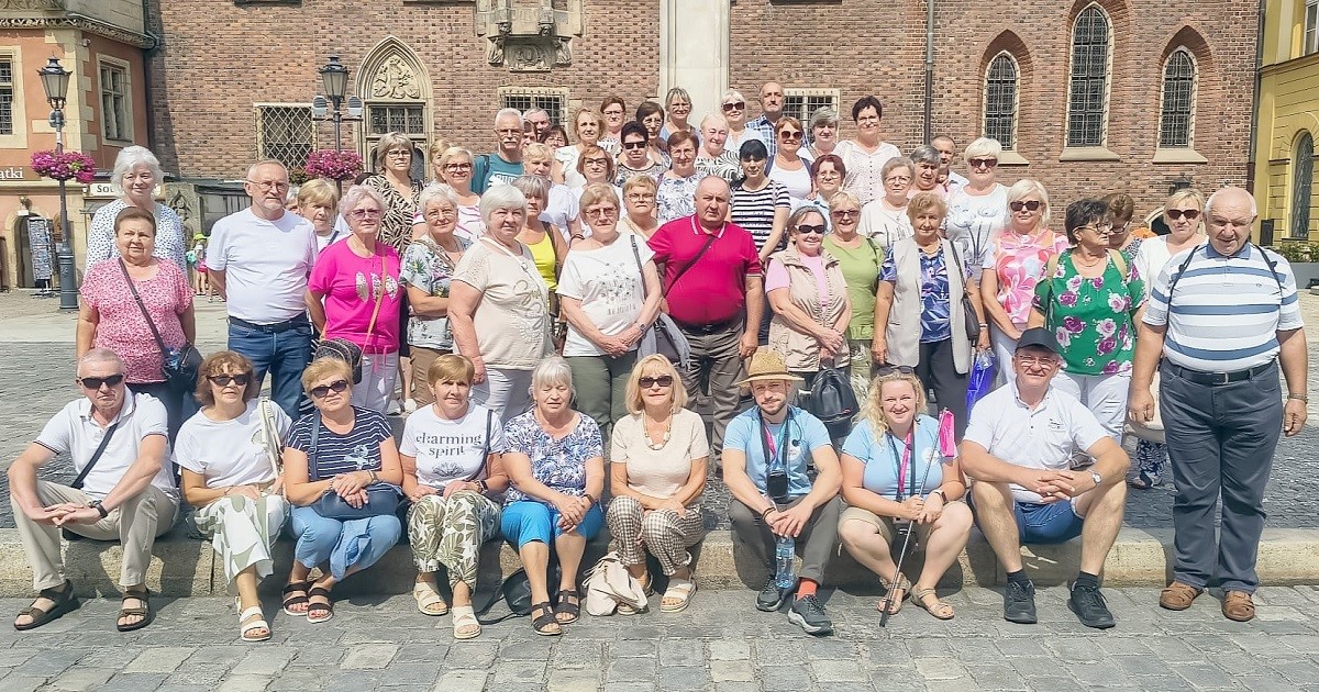 Seniorzy z gminy Ujazd odkrywali uroki Wrocławia