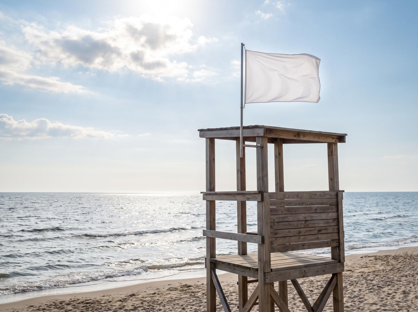 Sinice Gdynia. Czy w Gdyni można się kąpać 02.08? Flaga, warunki pogodowe