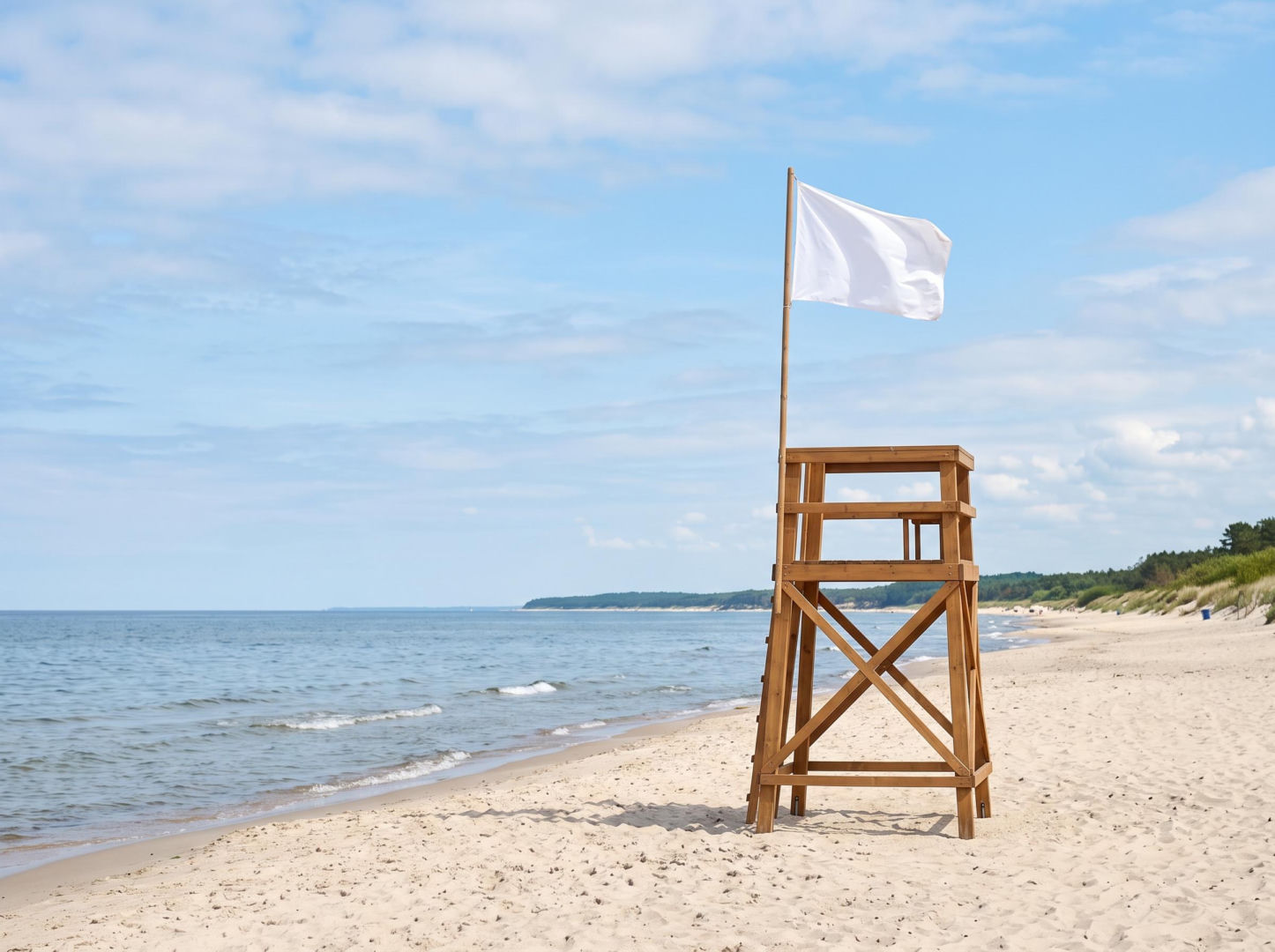 Sinice Niechorze. Czy w Niechorzu można się kąpać 15.07? Flaga, warunki pogodowe