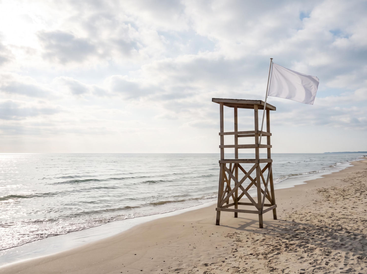 Sinice Ustka 17.07. Czy w Ustce można się dzisiaj kąpać? Flaga, warunki pogodowe