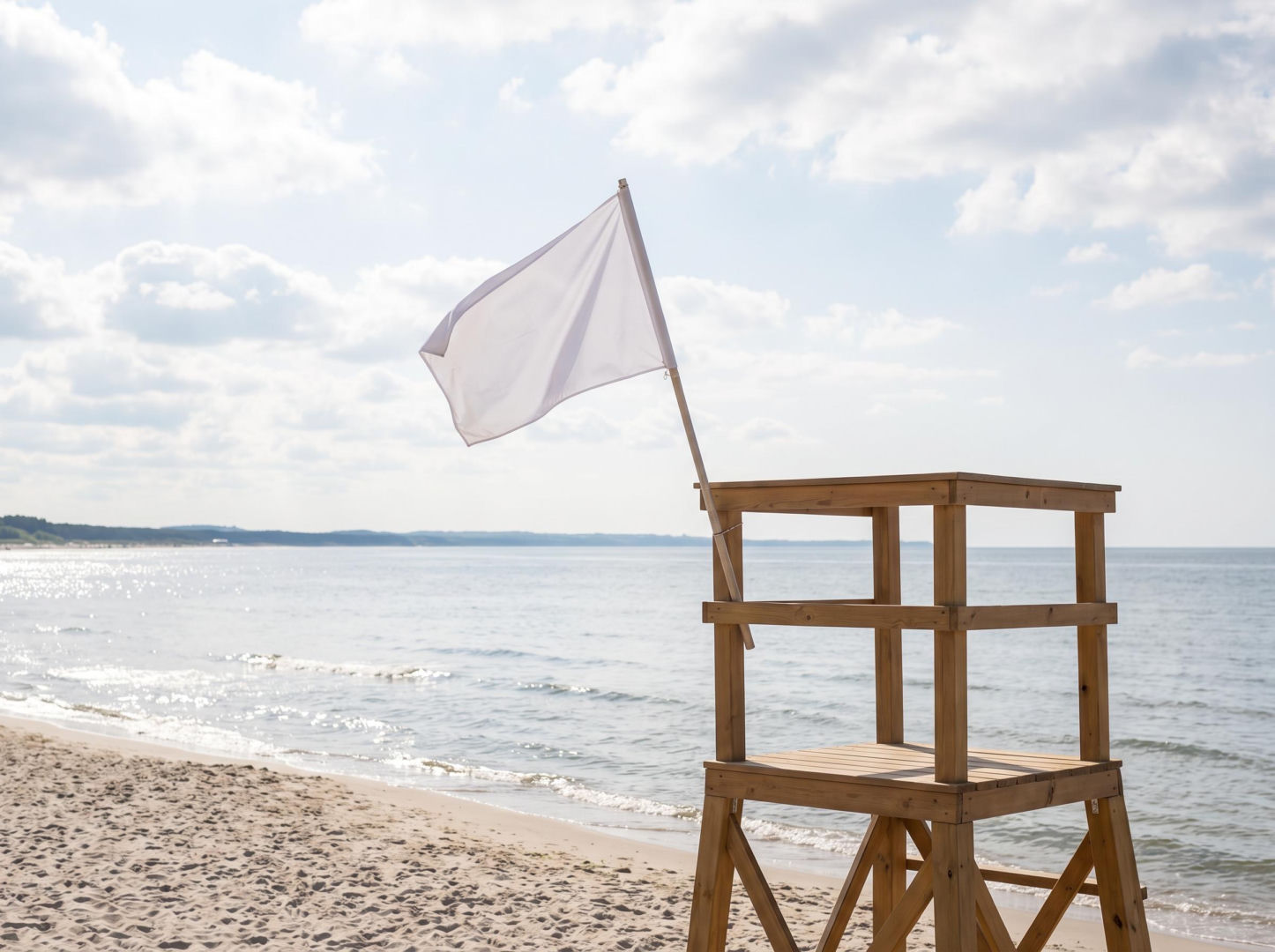 Sinice Ustka. Czy w Ustce można się kąpać 31.07? Flaga, warunki pogodowe