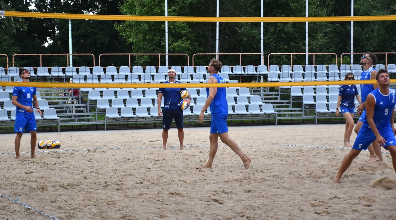 Ślepsk Malow rozpoczął przygotowania do Tauron Ligi i europejskich pucharów. W dziewięciu, na piasku