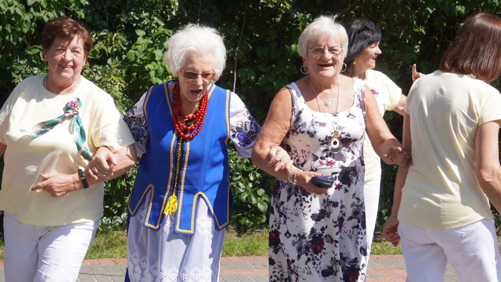 Śpiewali, tańczyli i bawili się do utraty tchu. Seniorzy opanowali Strzyżew