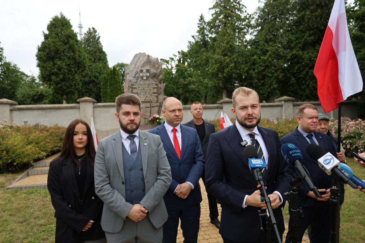 Spór o pamięć Wołynia i partnerstwo ze Lwowem. PiS żąda reakcji prezydenta Lublina